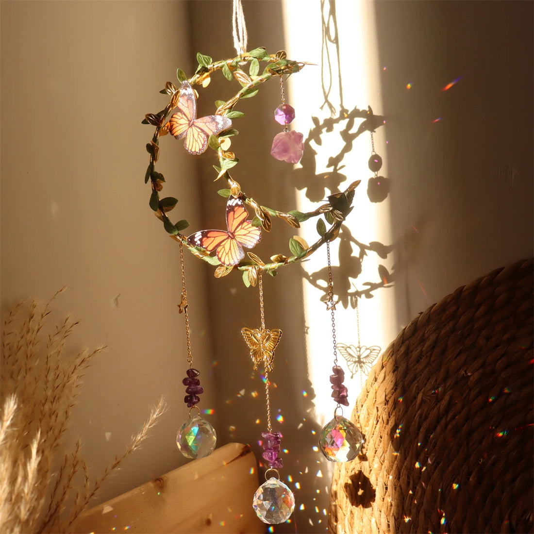 New Vine Winding Butterfly Crystal Wind Chime Star Moon Hanging Rainbow Chaser Dream Catcher Home Garden Decor Windchimes