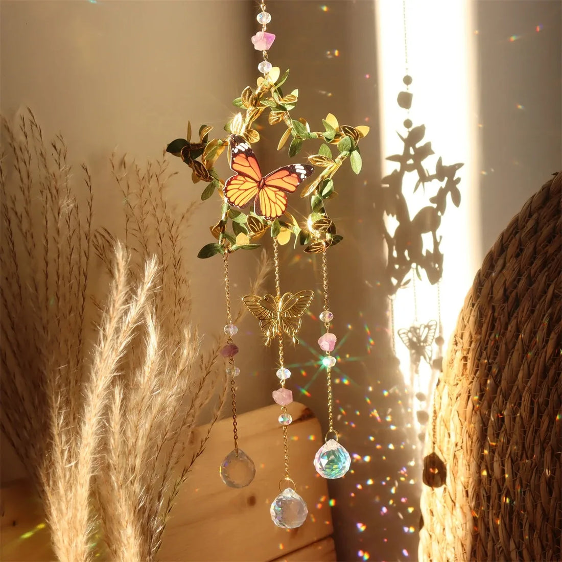 New Vine Winding Butterfly Crystal Wind Chime Star Moon Hanging Rainbow Chaser Dream Catcher Home Garden Decor Windchimes